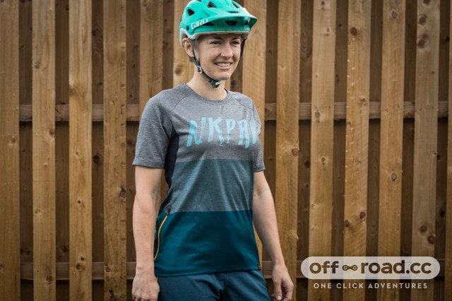 Womens mtb online top